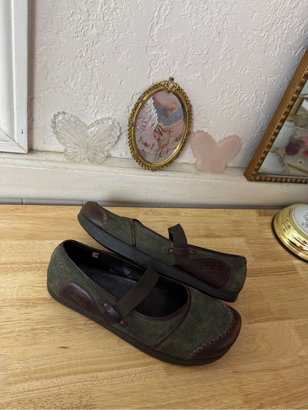 Earth Olive Green Suede Mary Jane Flats Leather Trim Comfort Shoes Size 9 Boho - Picture 4 of 14